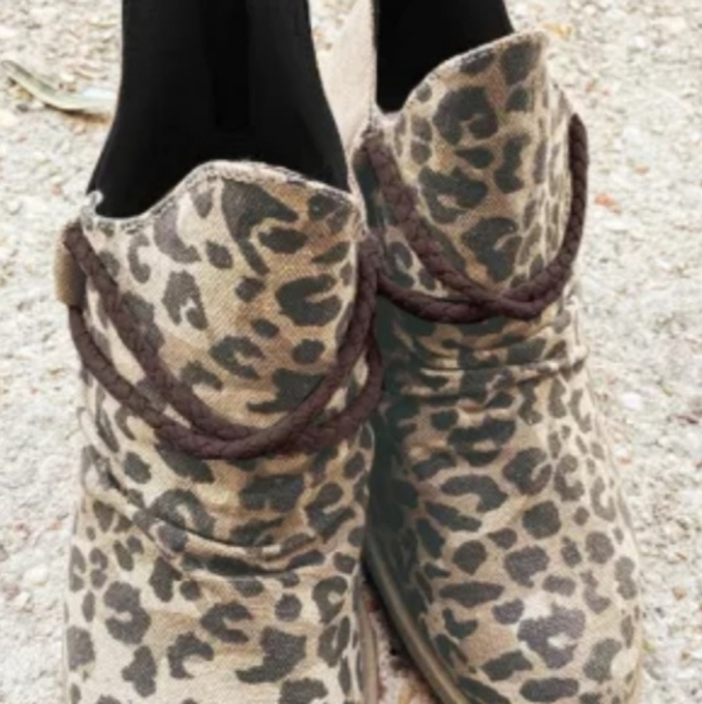 Cheetah Print Booties - Picture 2 of 3